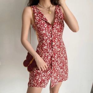 V neck sleeveless mini dress